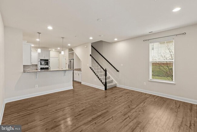 Building Photo - 7328 Harlow Wy