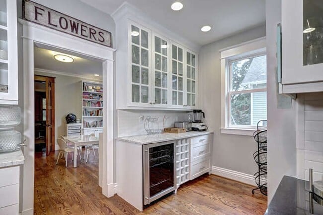 Building Photo - Beautiful Luxury Home Available in Boulder