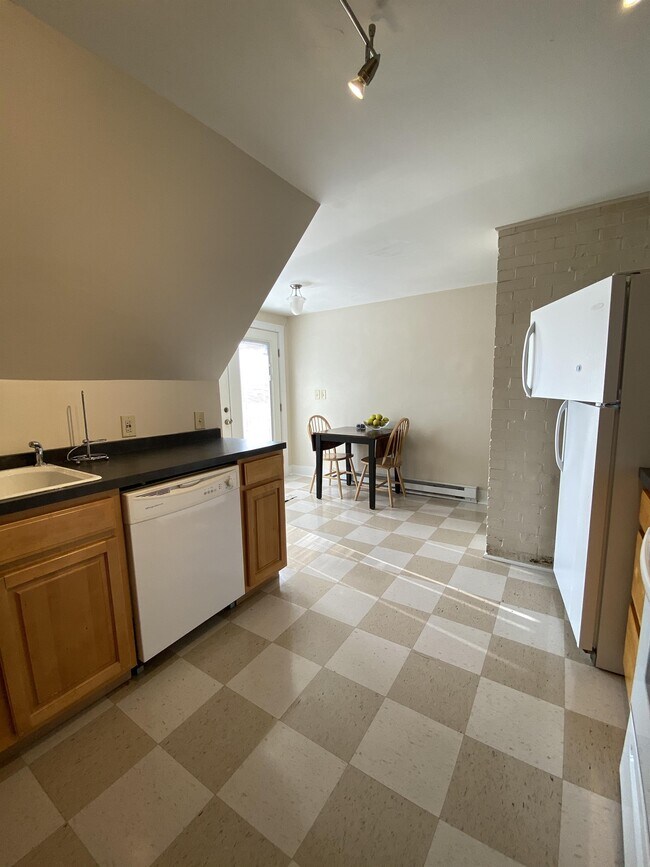 Building Photo - 507 Grier St