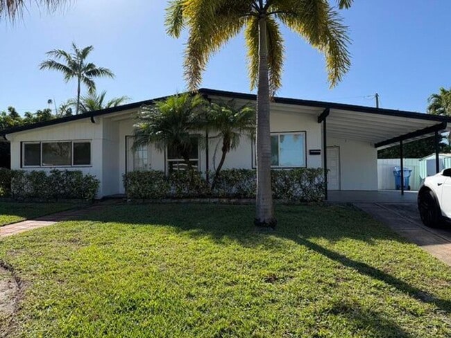 Building Photo - 1014 W Drew St