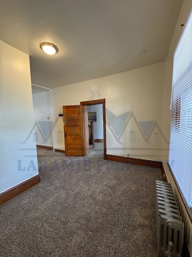 Building Photo - Studio Apartment