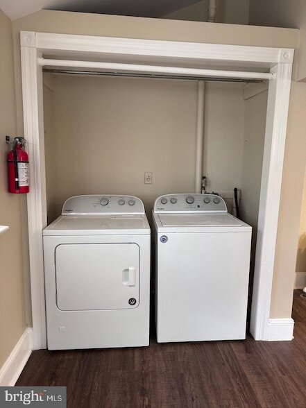 Building Photo - 222 W Union St