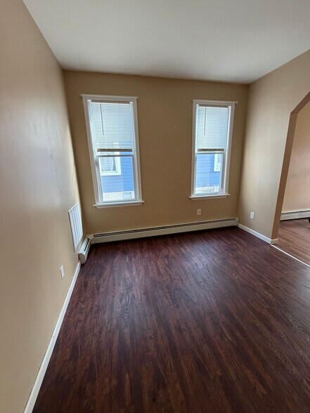 Building Photo - 61 Williams Ave