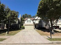 Building Photo - 1326 Castleberry Dr