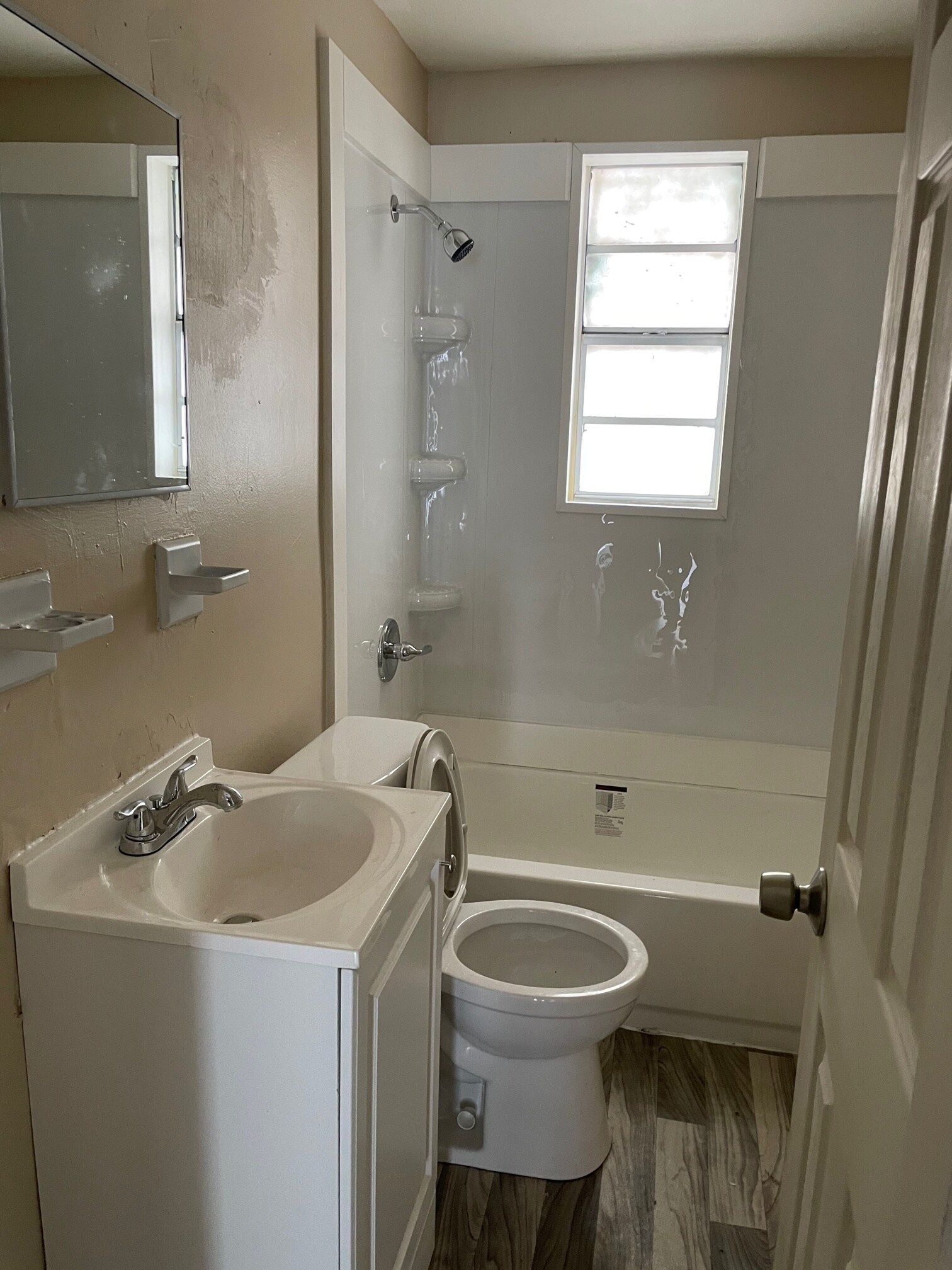 Bathroom - 232 Chelsea St