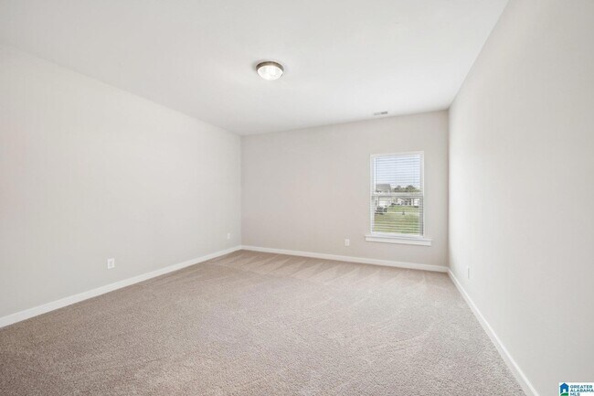 Building Photo - 460 Troubadour Ln