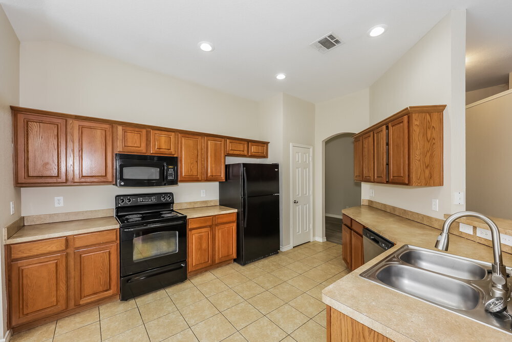 Building Photo - 6020 Walleye Dr