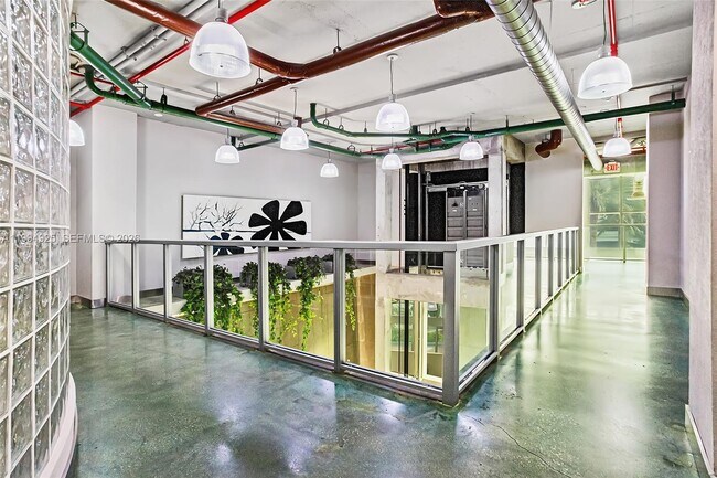 Building Photo - 3029 NE 188th St