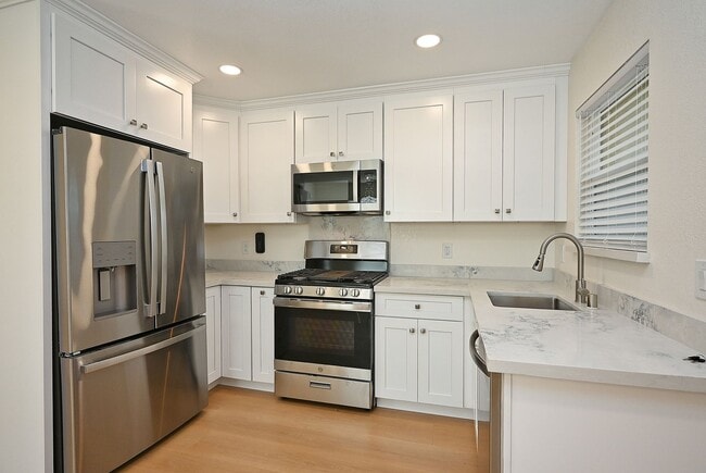 Building Photo - Stunning Brand-New 2BR/2BA Private ADU – Union City