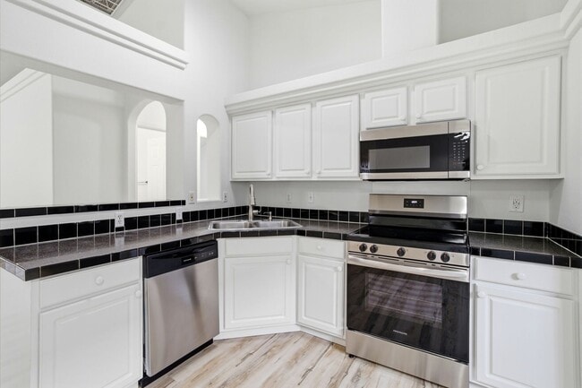 Building Photo - 3 Bedroom Home on a Corner Lot