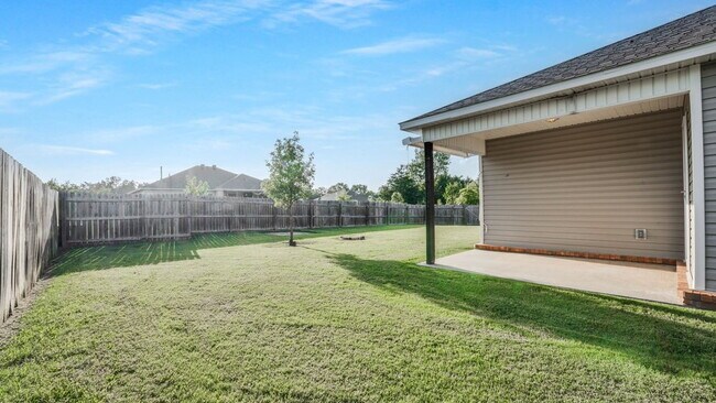 Building Photo - Recently Renovated with EV Charger & Spacious Backyard