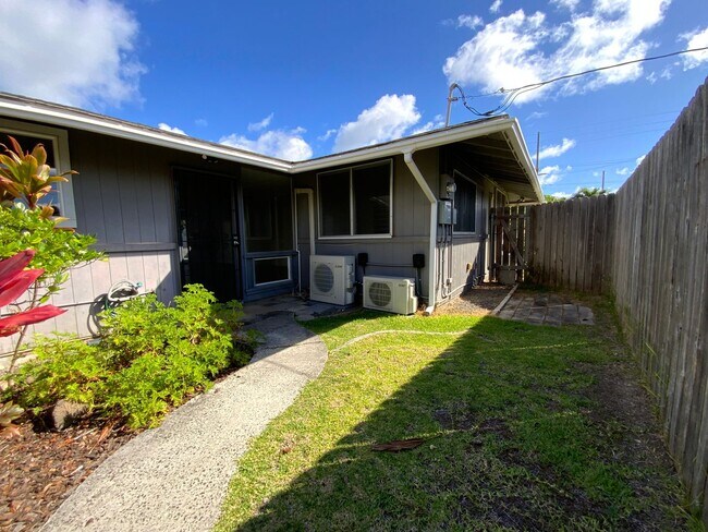 Building Photo - T1182ach