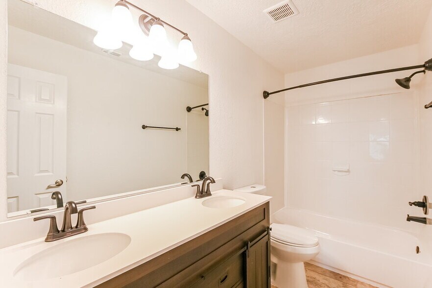 Building Photo - 11230 Wild Goose Dr
