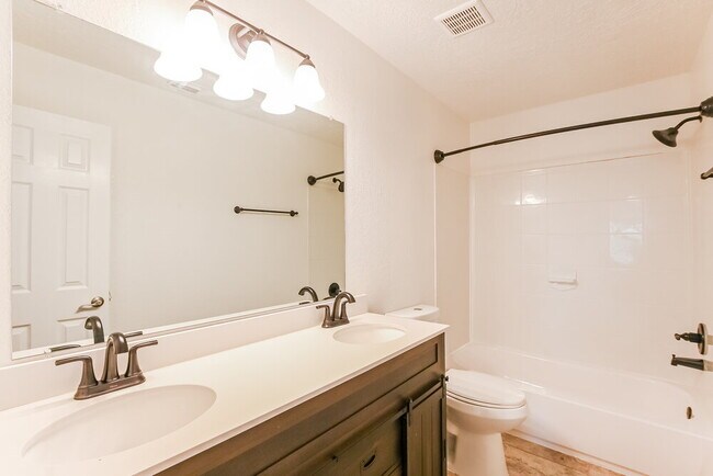 Building Photo - 11230 Wild Goose Dr