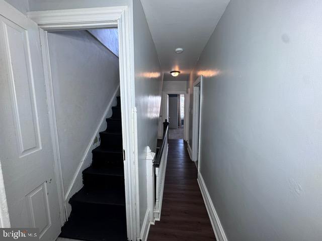 Building Photo - 414 May St