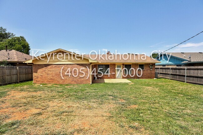 Building Photo - 10912 N Blackwelder Ave