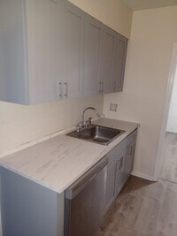 Building Photo - 5811 S Kolmar Ave