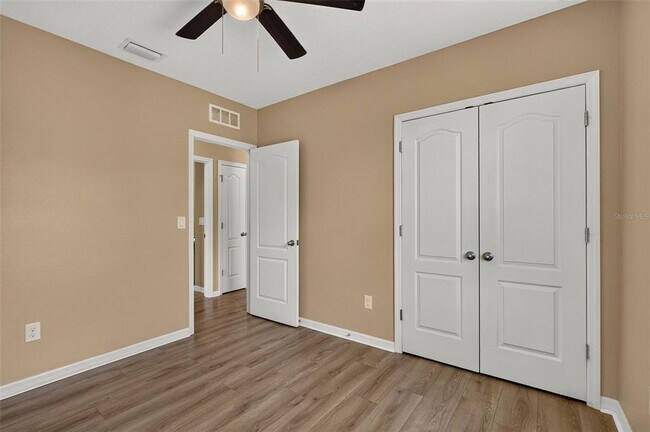 Building Photo - 817 Ashentree Dr