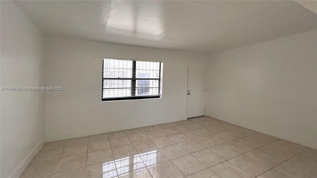 Building Photo - 3711 NW 24th Ave