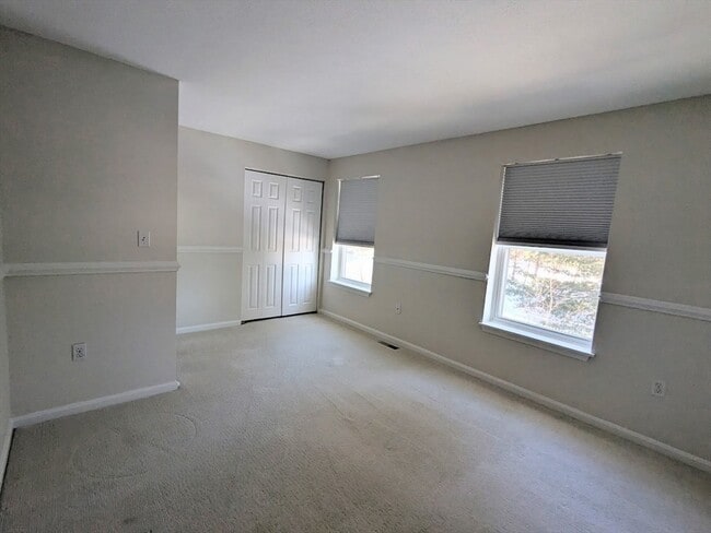 Building Photo - 107 Franklin St Ext