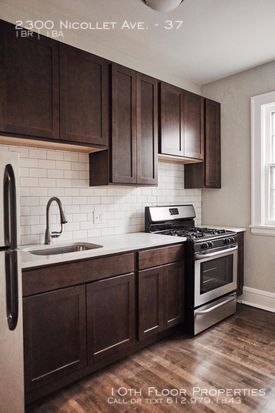 Primary Photo - One Bedroom Plus Den! Next to Eat Street!