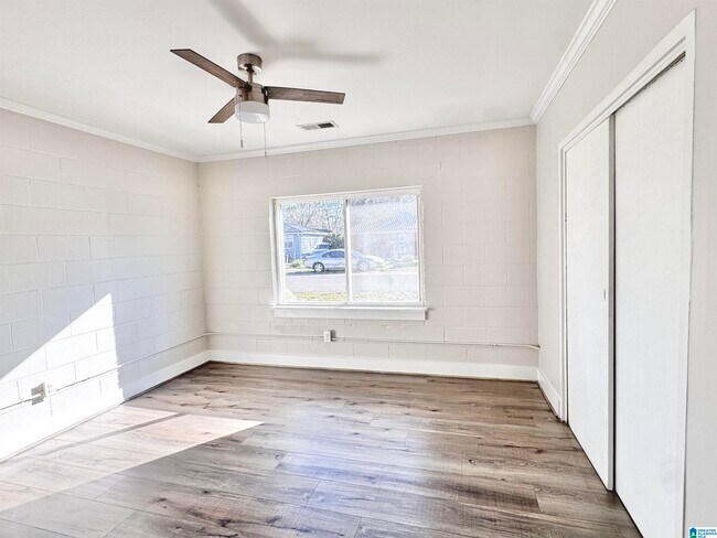 Building Photo - 1640 57th St