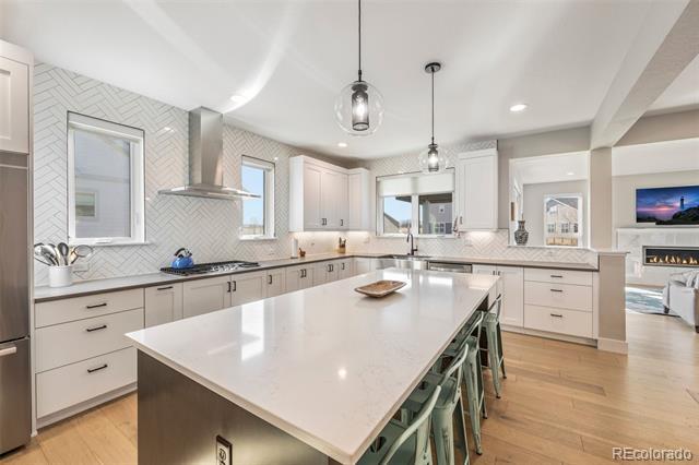 Building Photo - 702 Delechant Dr