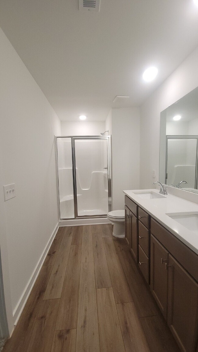 Building Photo - $500 off one month!!! Section 8 Accepted!!! "Discover Comfort and Style: 3-Bed, 2.5-Bath Gem with...