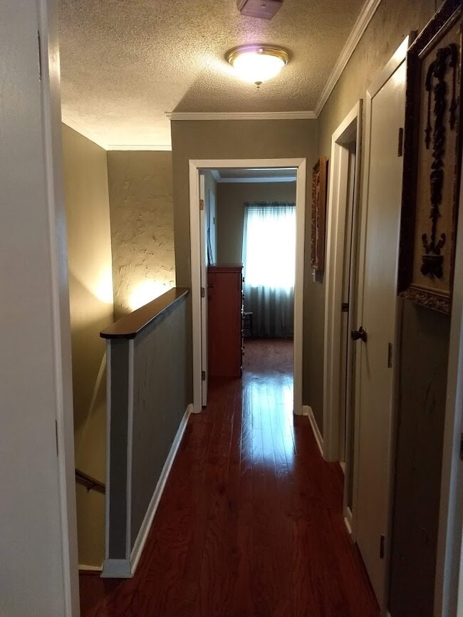 Building Photo - 69 Wilshire Heights Dr