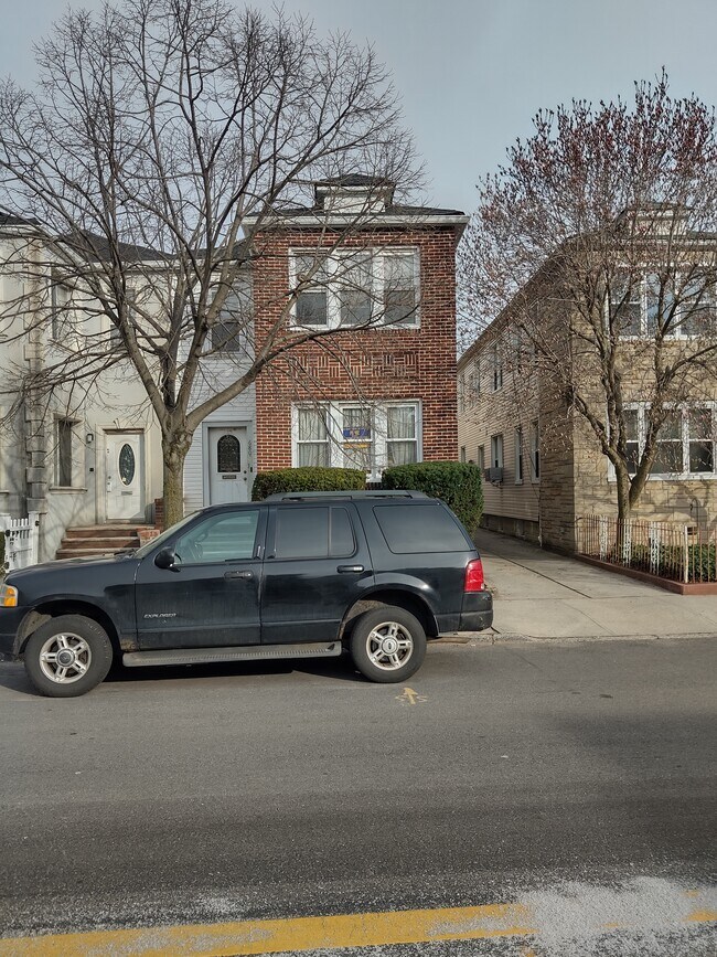 Primary Photo - 6805 Narrows Ave