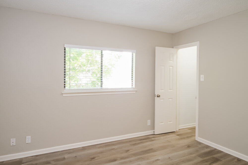 Building Photo - 1232 Dexford Dr