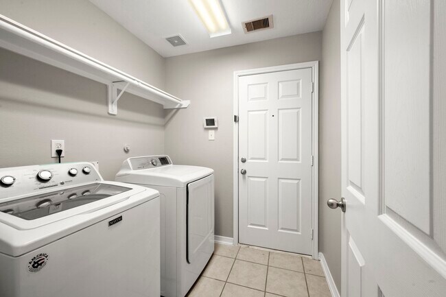 Building Photo - 6407 Sweet Orchid Ln