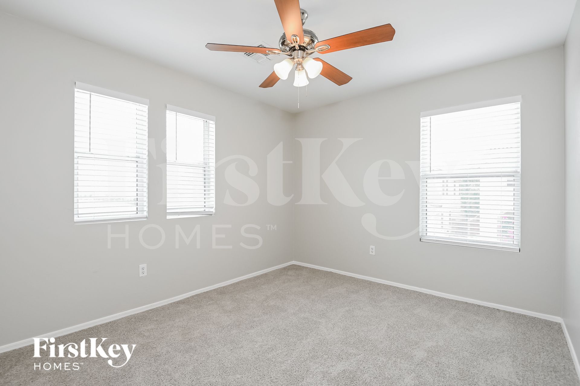 Building Photo - 7595 E Cholla Overlook Dr