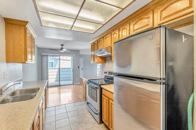 Building Photo - 3145 Shofner Pl