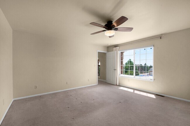 Building Photo - 2420 Regal View Ct