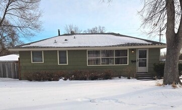 Building Photo - 5800 N Girard Ave