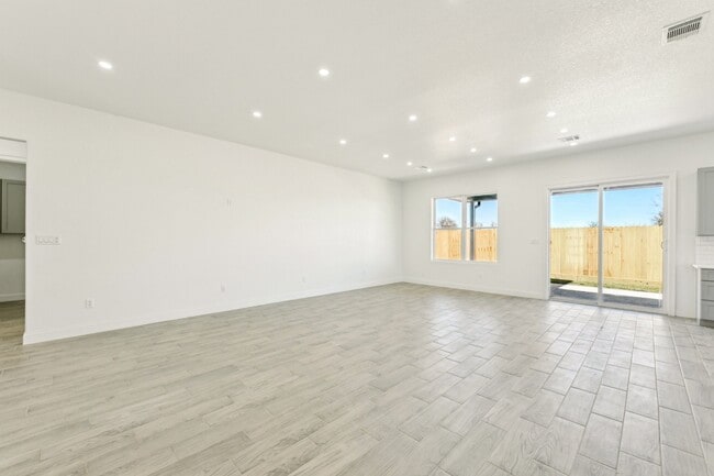 Building Photo - 219 Rd 5714