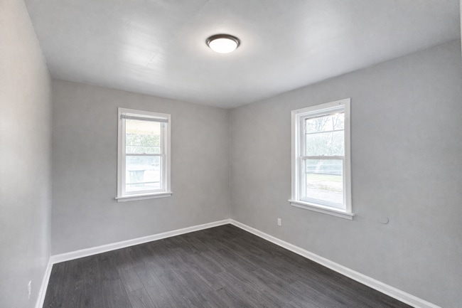 Building Photo - 4BR SW Canton Home