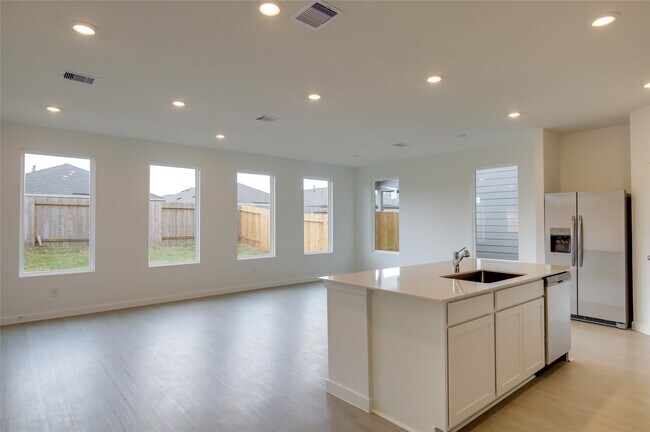 Building Photo - 21723 Colonial Medow Creek Trl