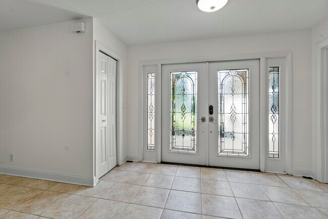 Building Photo - 4545 Brandywine Dr