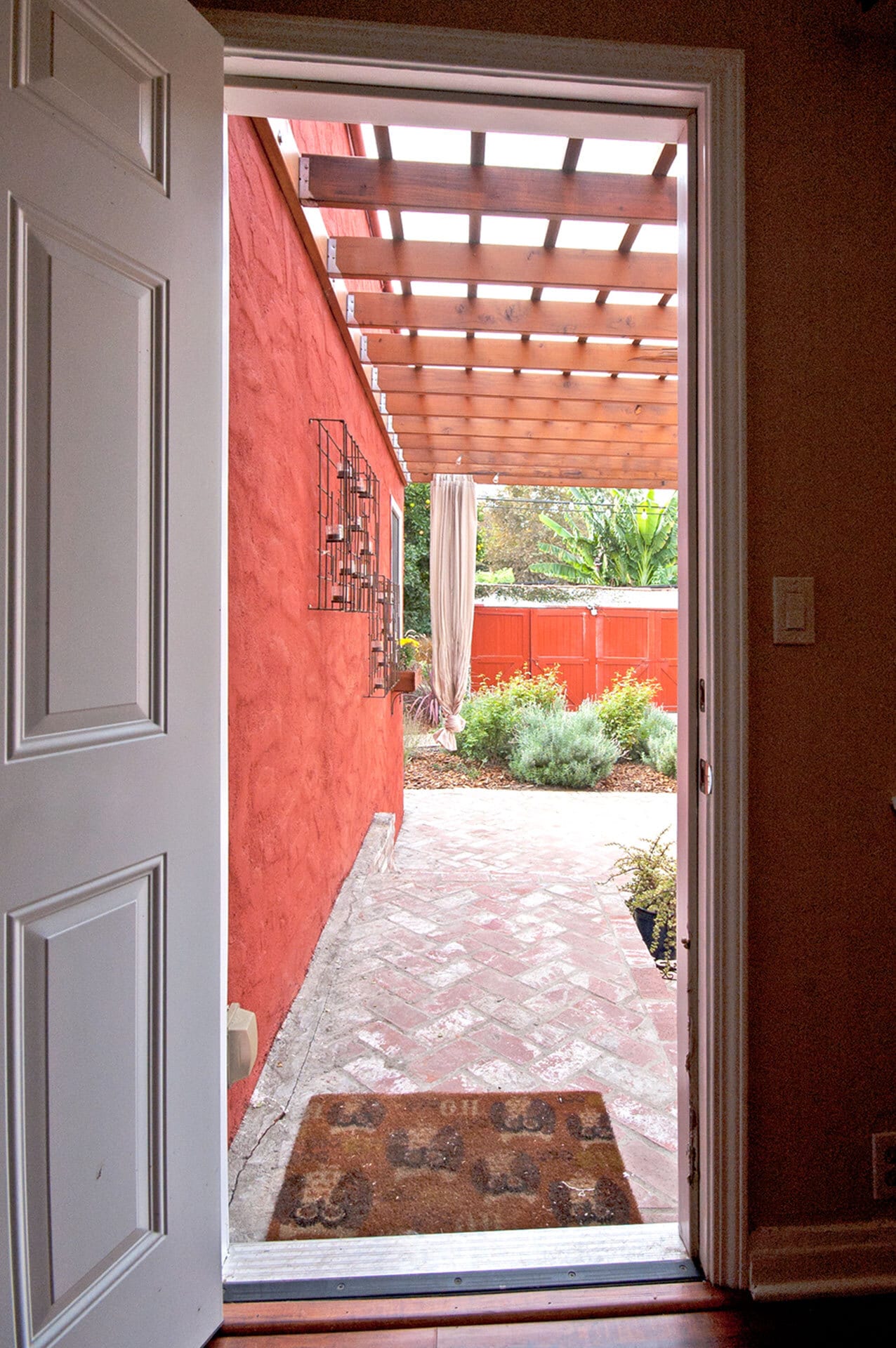 Building Photo - 4032 Garden Ave