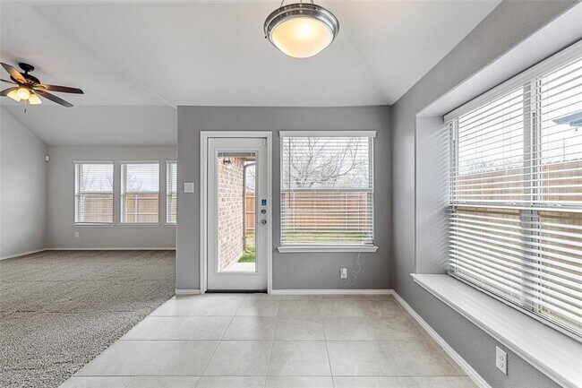 Building Photo - 6320 Red Cliff Dr