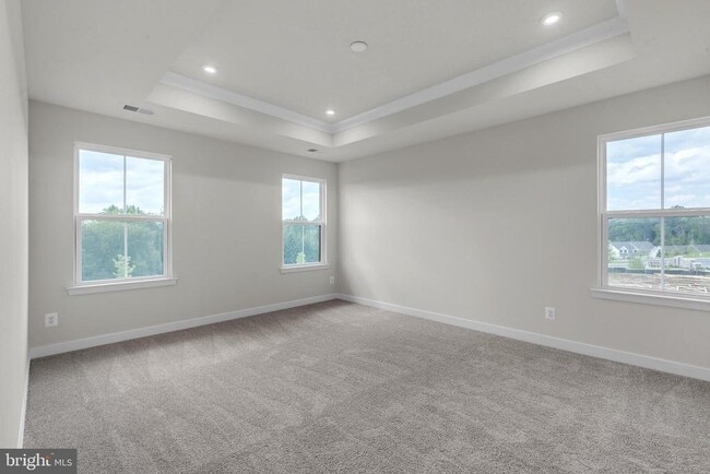Building Photo - 716 Rolling Oaks Wy