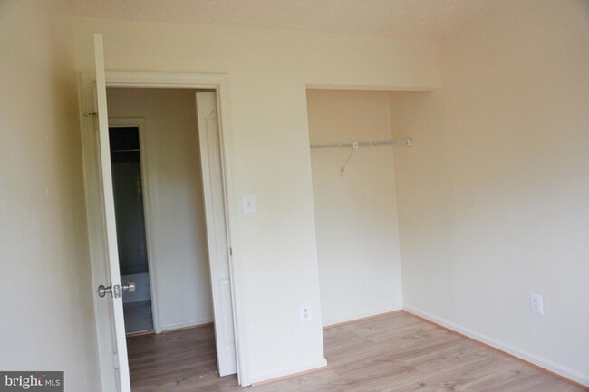 Building Photo - 9 Polk Ct