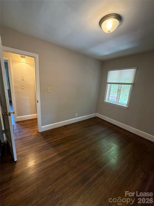 Building Photo - 1441 Goodwin Ave