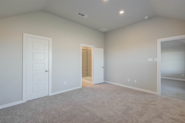 Building Photo - 8154 Royal Breeze Dr