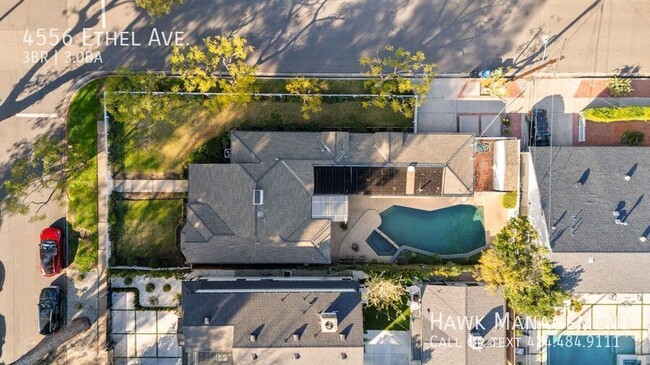 Building Photo - 4556 Ethel Ave