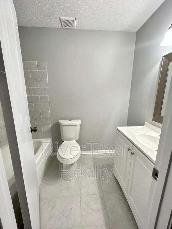 Building Photo - 3353 Fairbanks St