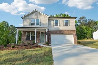 Building Photo - 204 Silverleaf Trl