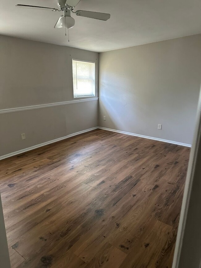 Building Photo - Cozy Home in Cloverdale